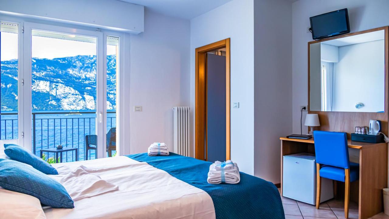 Hotel Casa Marinella Малчезине Екстериор снимка