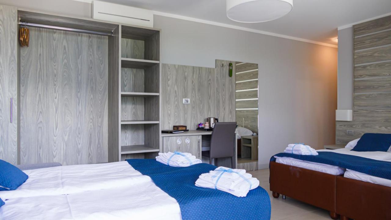Hotel Casa Marinella Малчезине Екстериор снимка