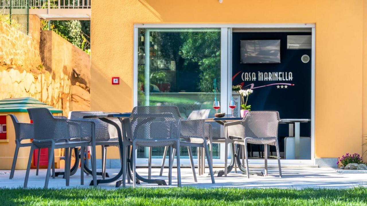 Hotel Casa Marinella Малчезине Екстериор снимка