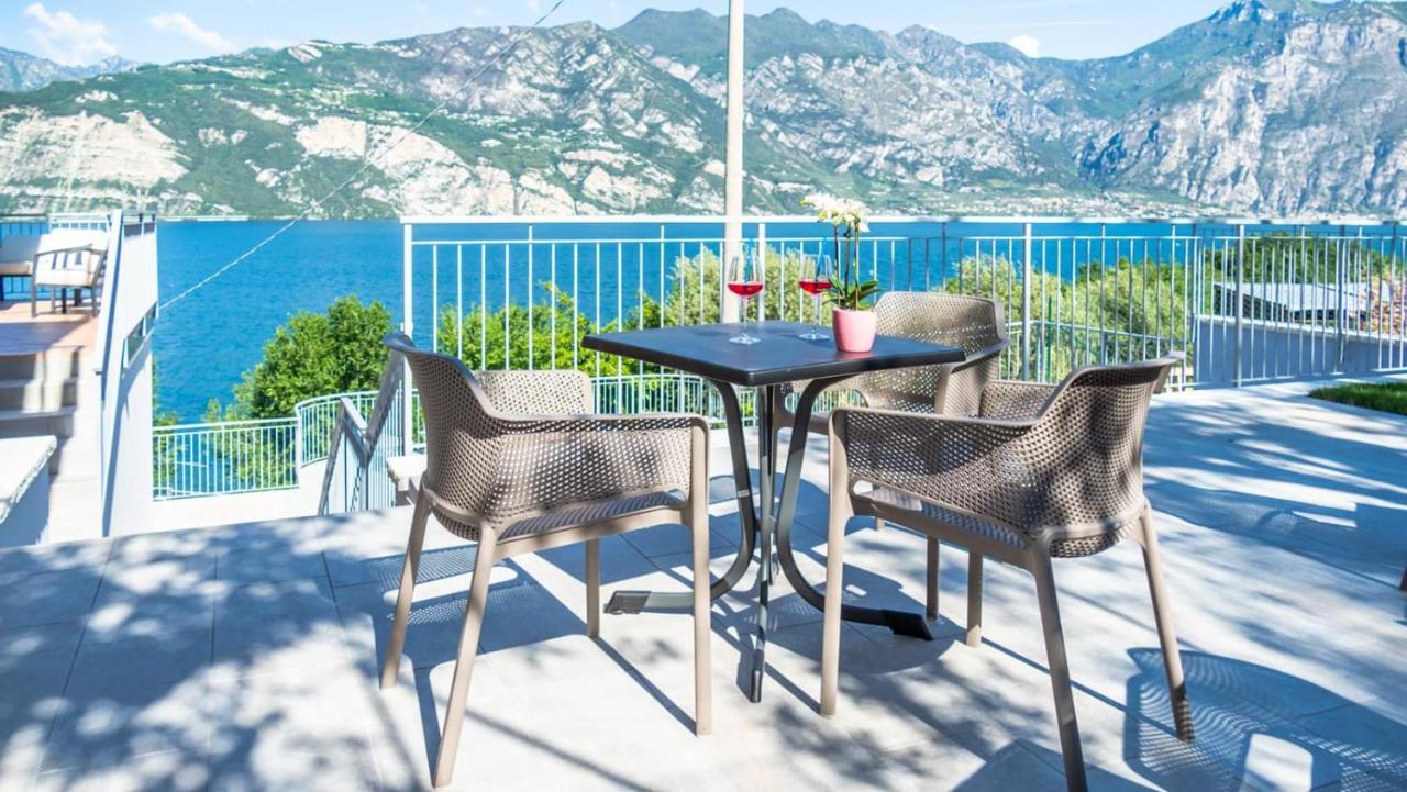 Hotel Casa Marinella Малчезине Екстериор снимка