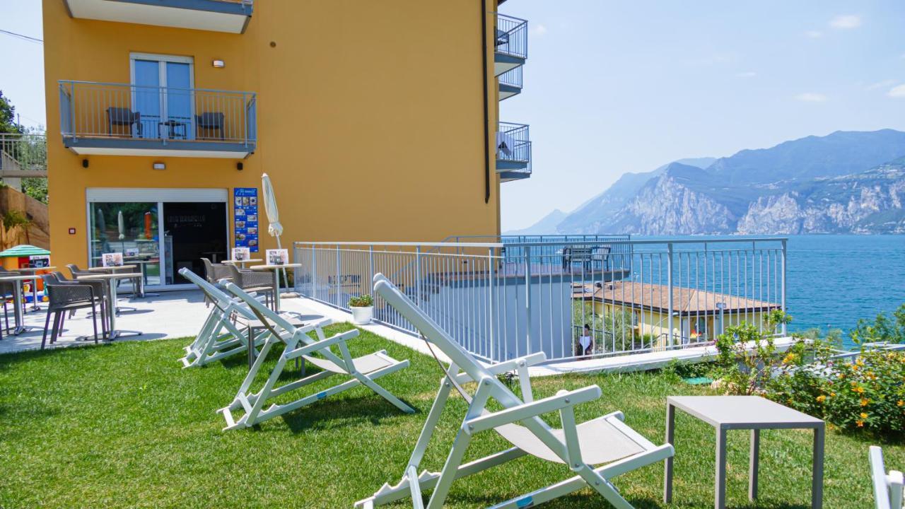 Hotel Casa Marinella Малчезине Екстериор снимка