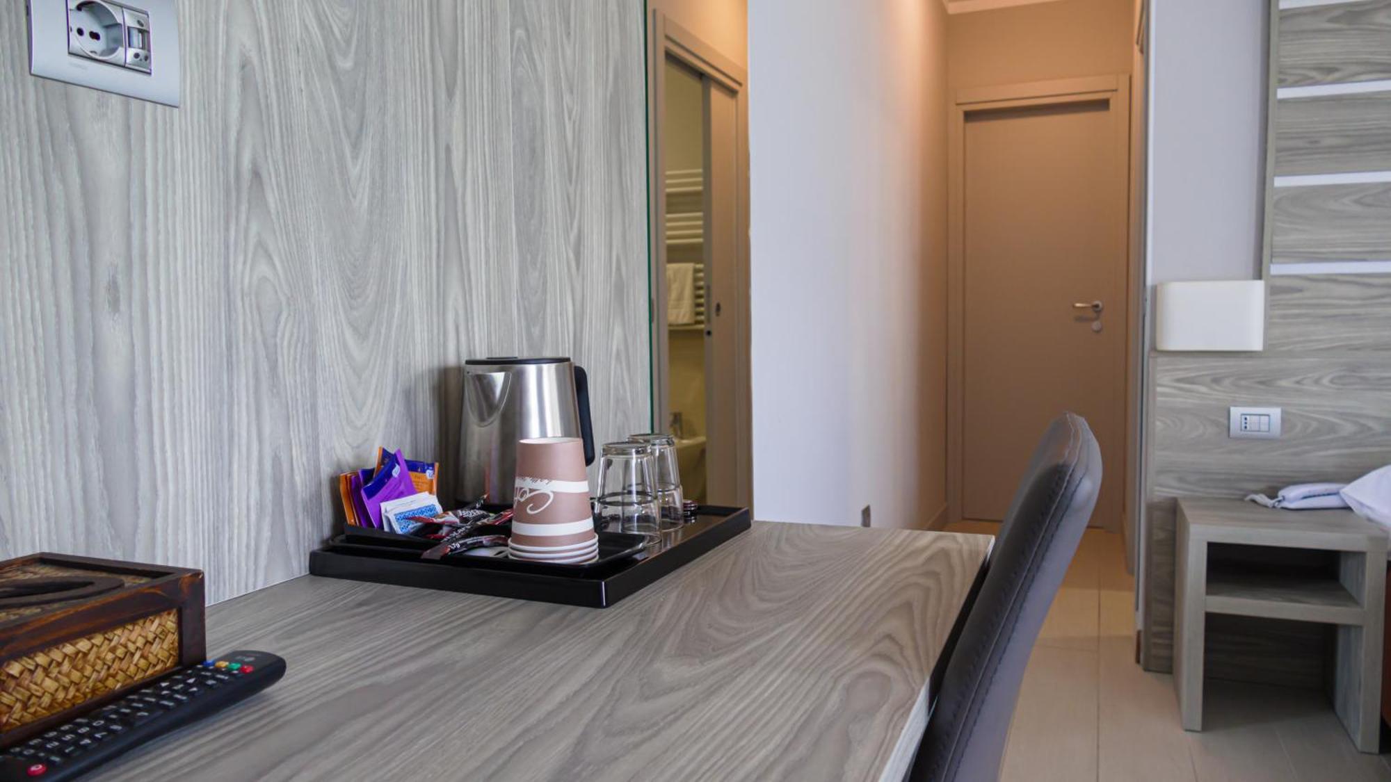 Hotel Casa Marinella Малчезине Екстериор снимка