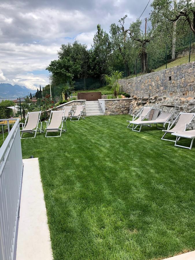 Hotel Casa Marinella Малчезине Екстериор снимка