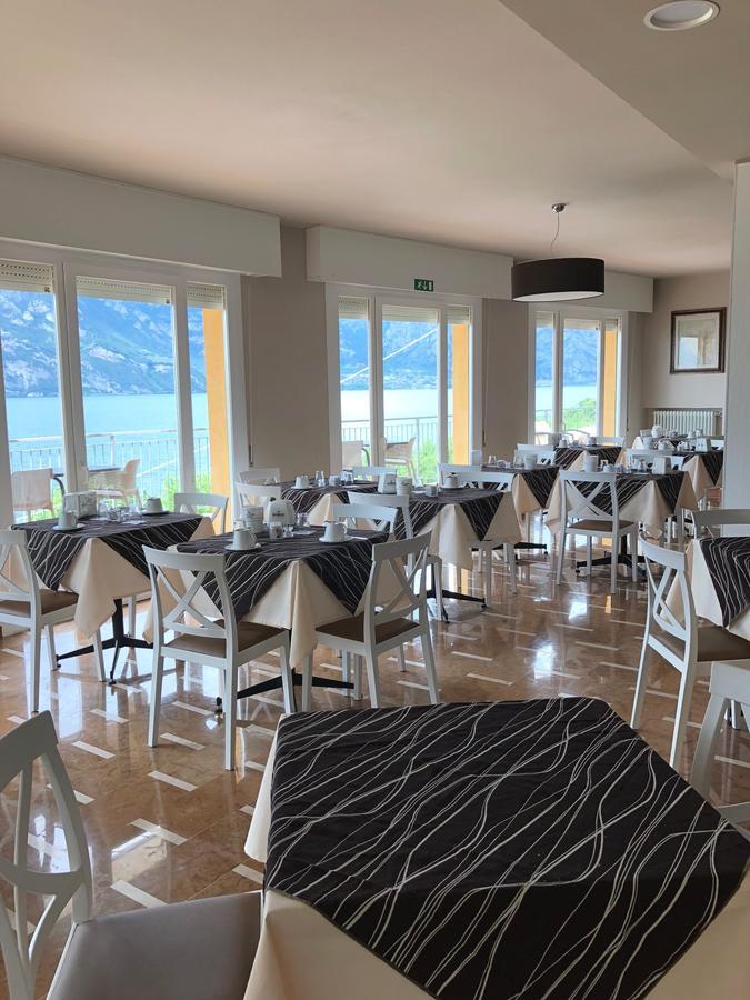 Hotel Casa Marinella Малчезине Екстериор снимка