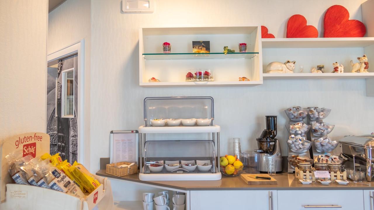 Hotel Casa Marinella Малчезине Екстериор снимка
