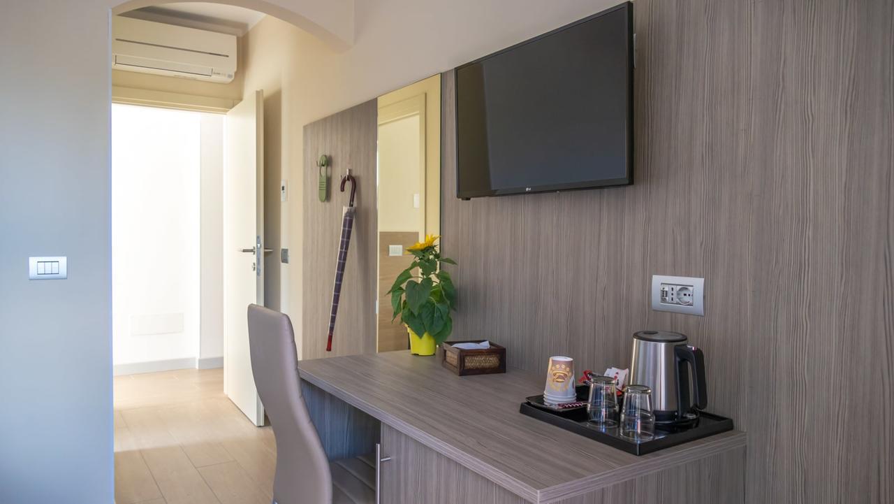 Hotel Casa Marinella Малчезине Екстериор снимка